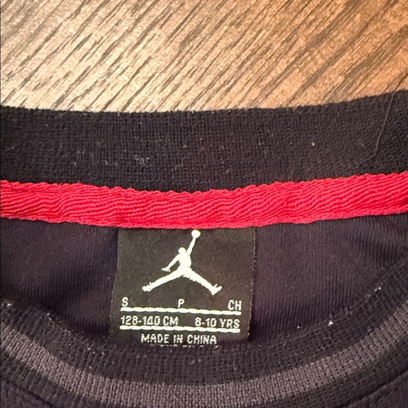 Air Jordan Kids Black and Red Air 23 Jersey. Size 8-10 - Picture 2 of 5